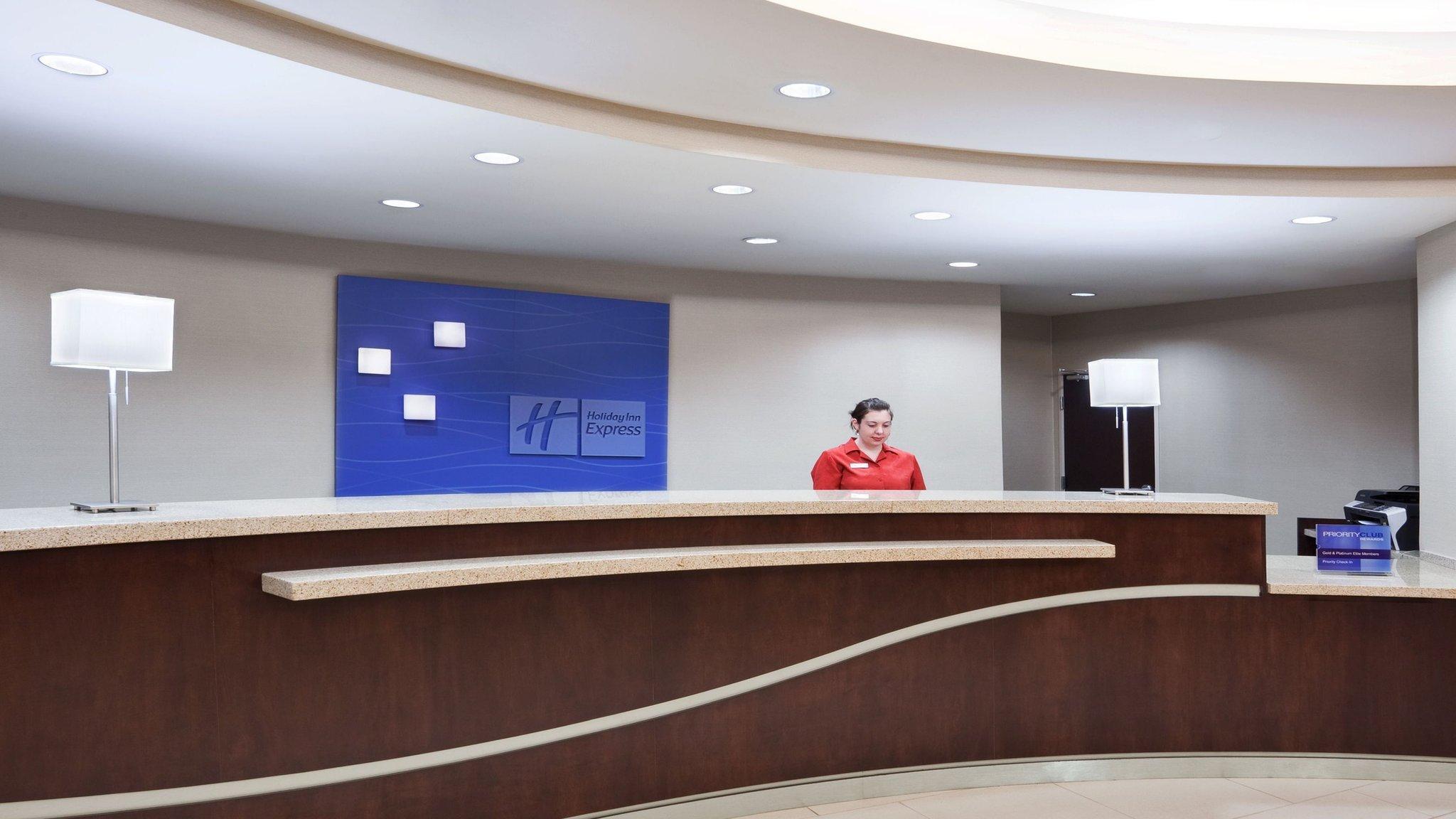 Holiday Inn Express & Suites Zanesville North By Ihg Extérieur photo