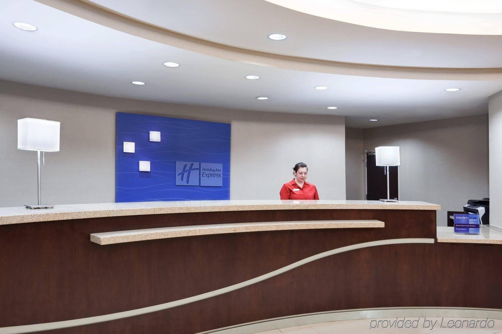 Holiday Inn Express & Suites Zanesville North By Ihg Extérieur photo